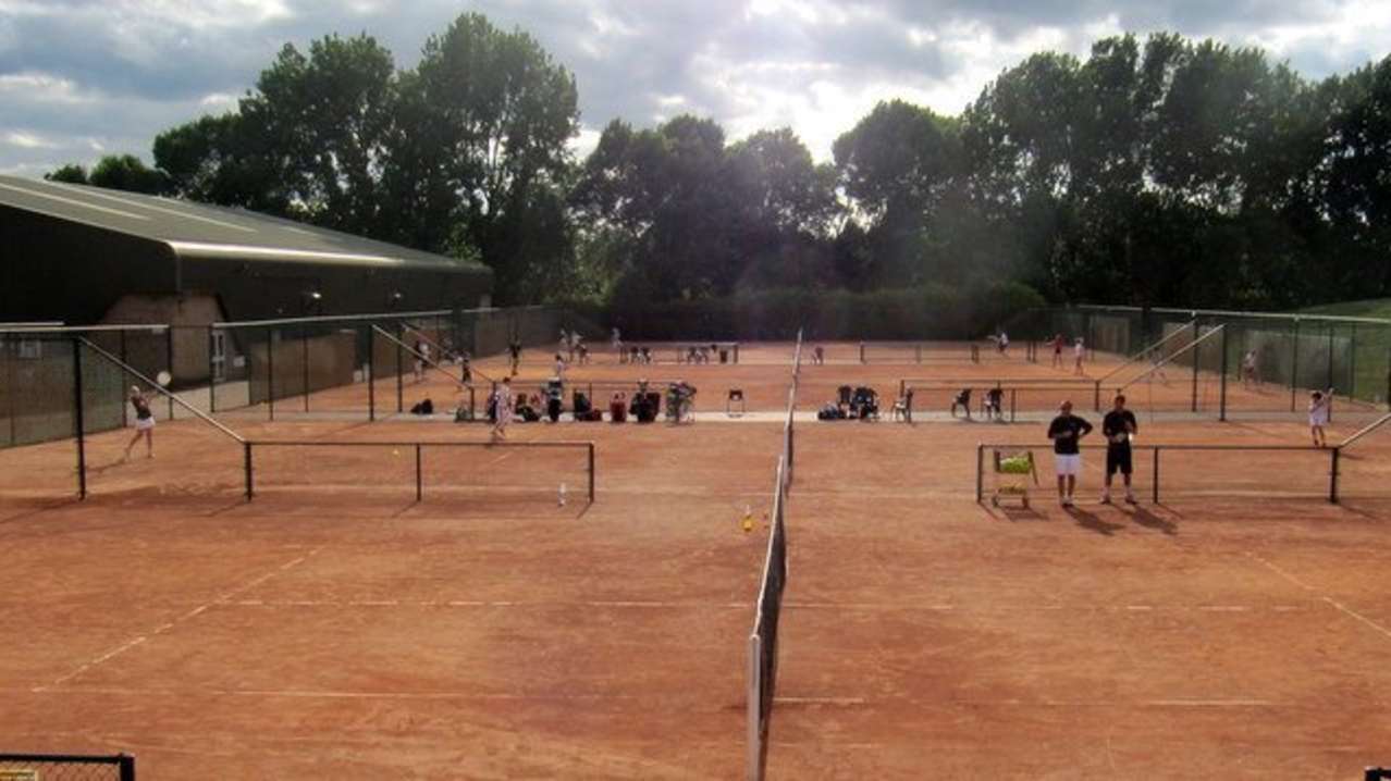 Tennis courts at Sutton Tennis Academy 