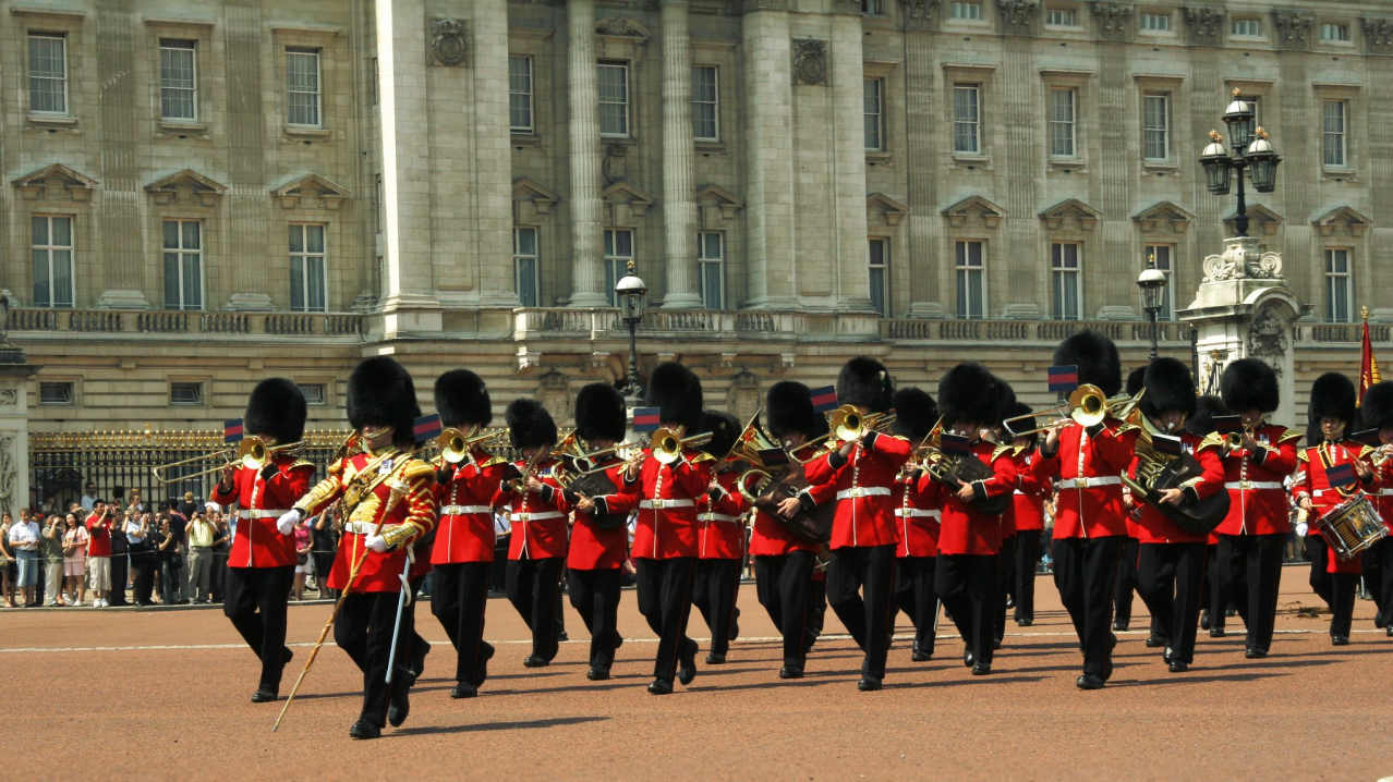 Grenadier Guards marching at Buckingham Palace in London Grenadier Guards marching at Buckingham Palace in London