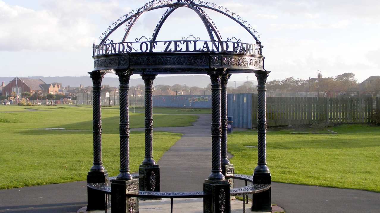Gazebo at Zetland Par in Grangemouth Gazebo at Zetland Par in Grangemouth