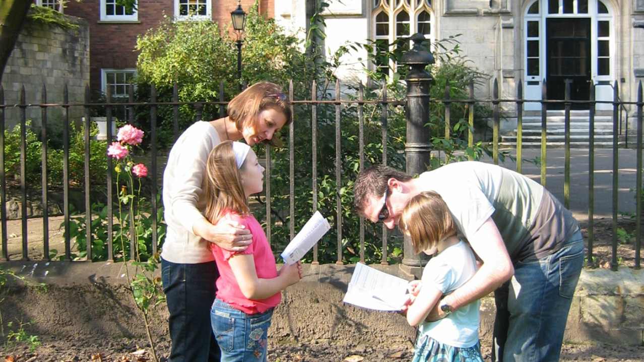Family reading booklet for huntfun Brighton