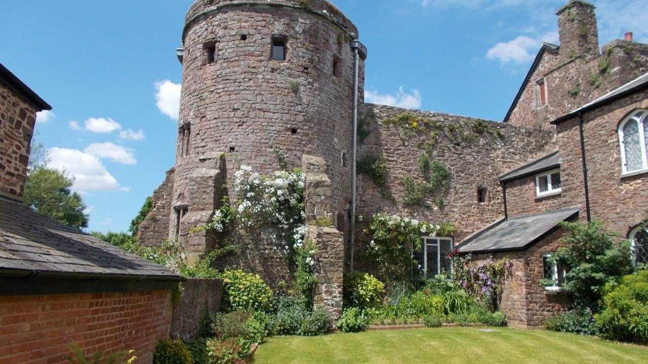 Outside view of Tiverton Castle
