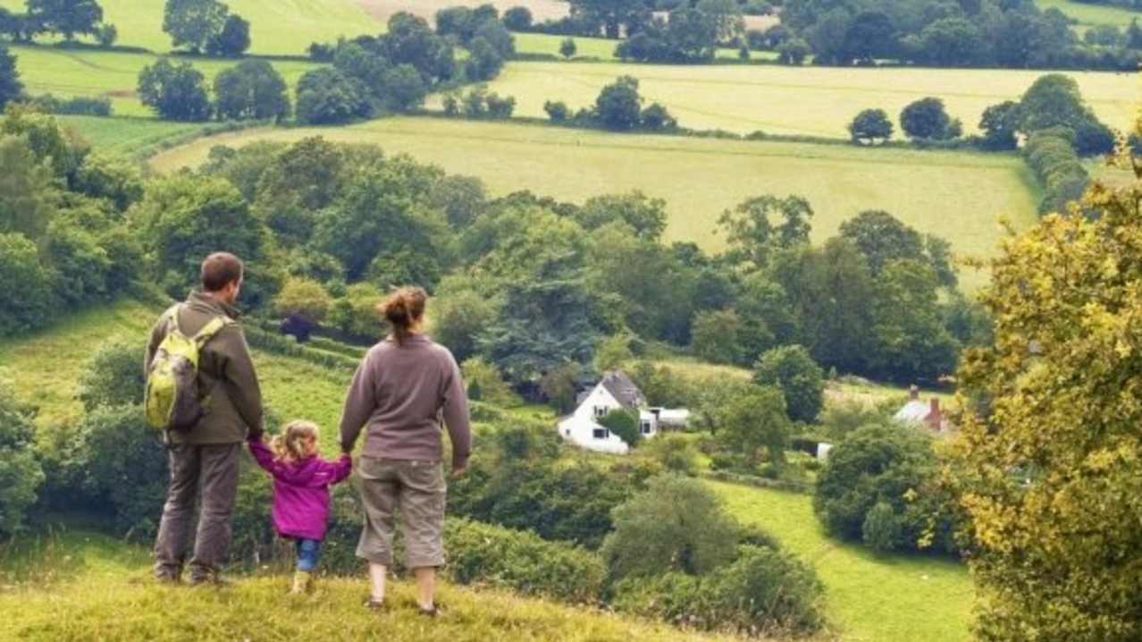 Family on Cotswold Way National Trail in Chipping Campden Family on Cotswold Way National Trail in Chipping Campden