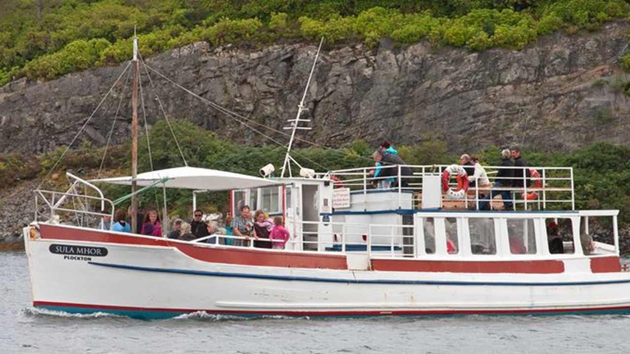 Passengers on Calums Plockton Seal Trips Passengers on Calums Plockton Seal Trips