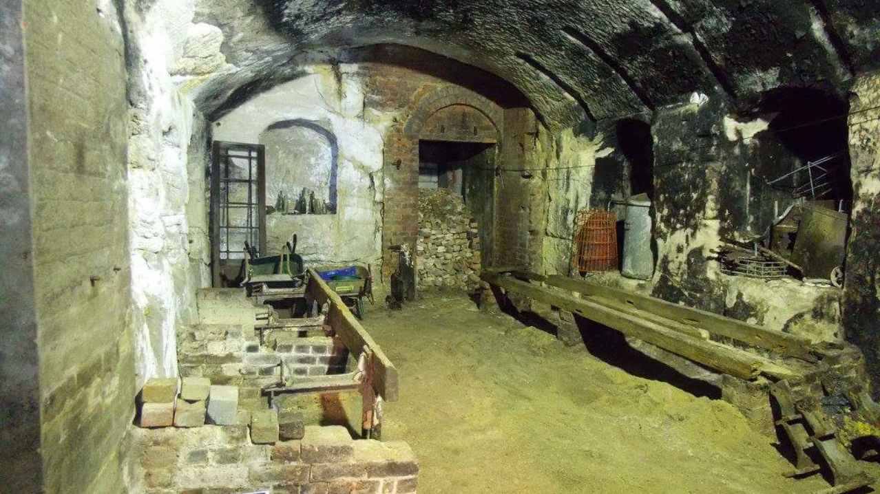 Room in Reigate Caves