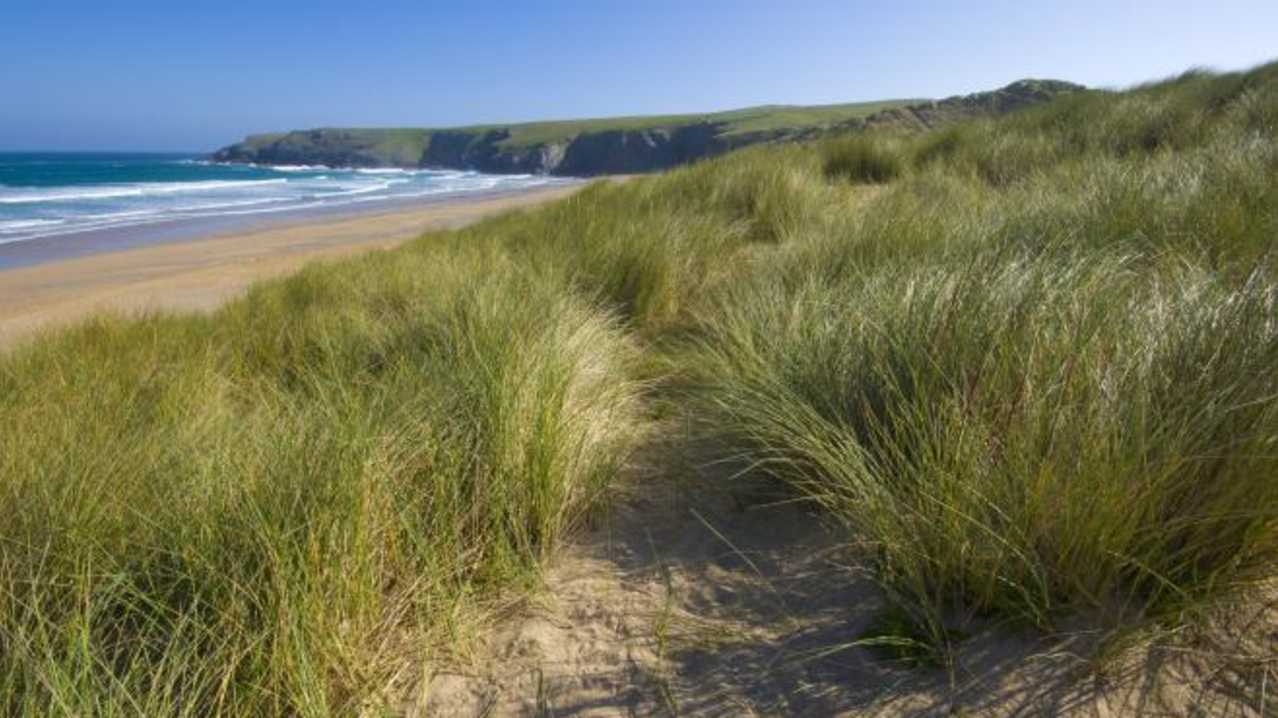 Holywell Bay Beach - Featured Image - 3 Holywell Bay Beach - Featured Image - 3