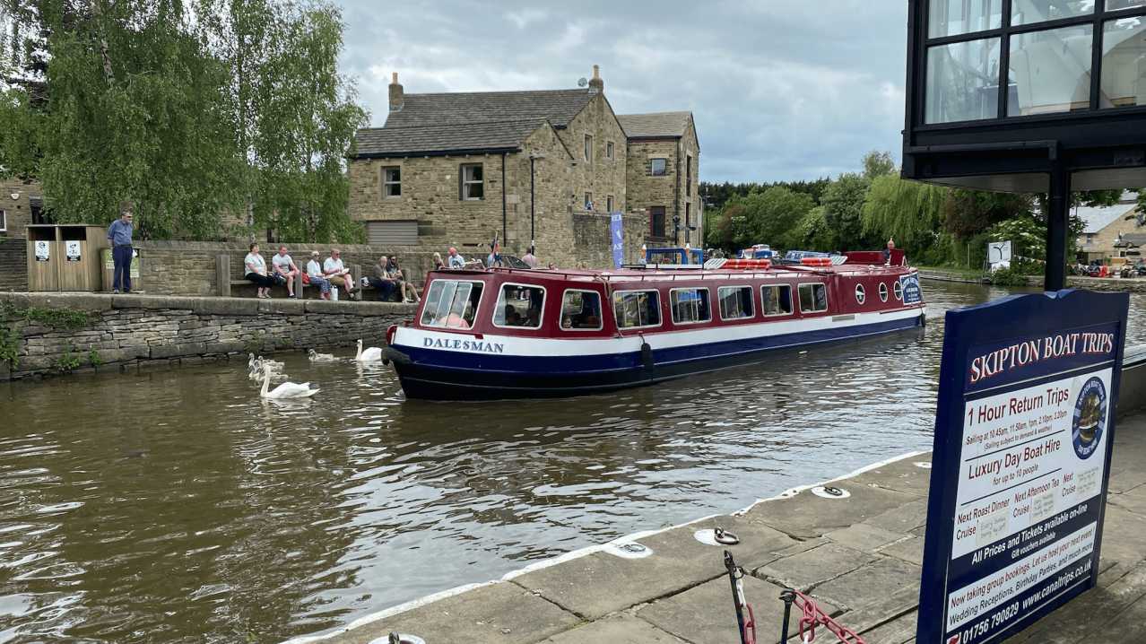 Skipton Boat Trips - Featured Image - 6 Skipton Boat Trips - Featured Image - 6