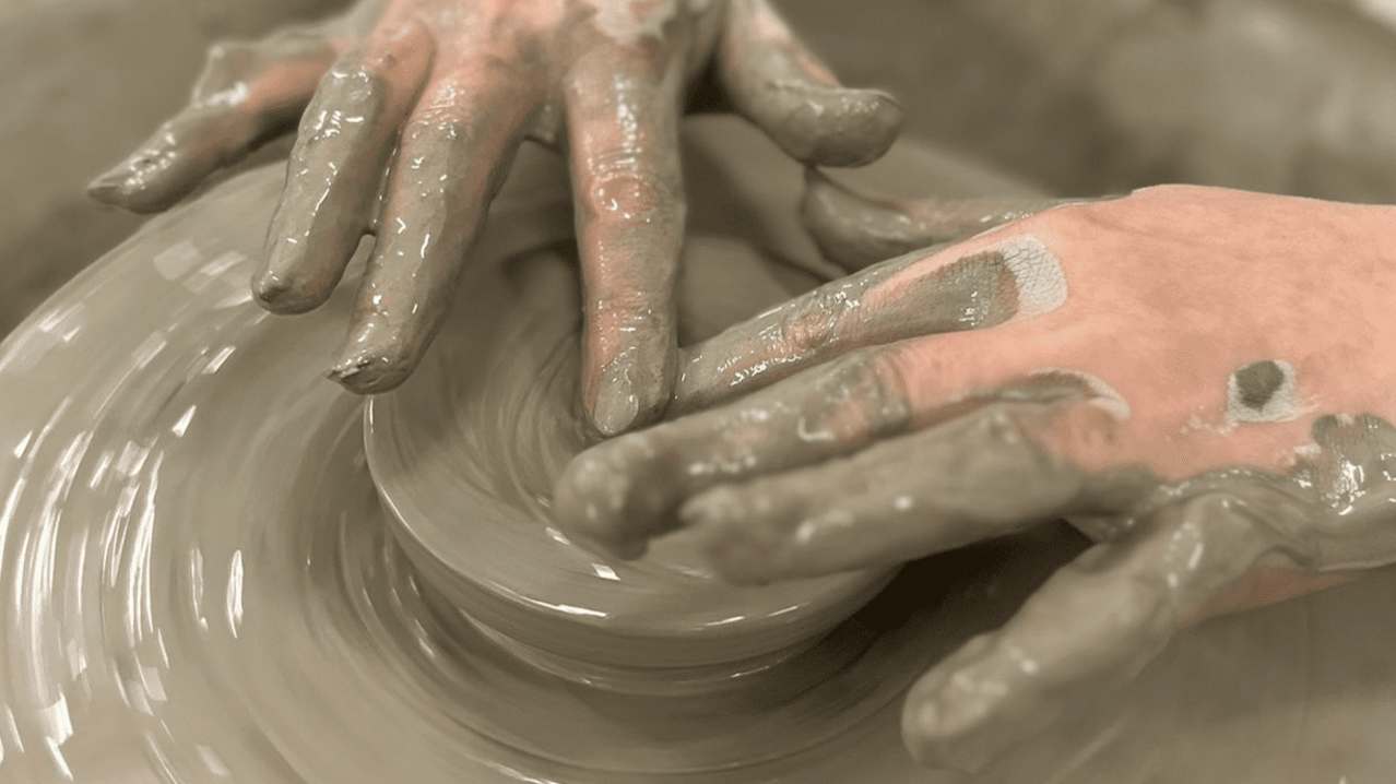 Doodles Pottery Painting - Featured Image - 4 Doodles Pottery Painting - Featured Image - 4