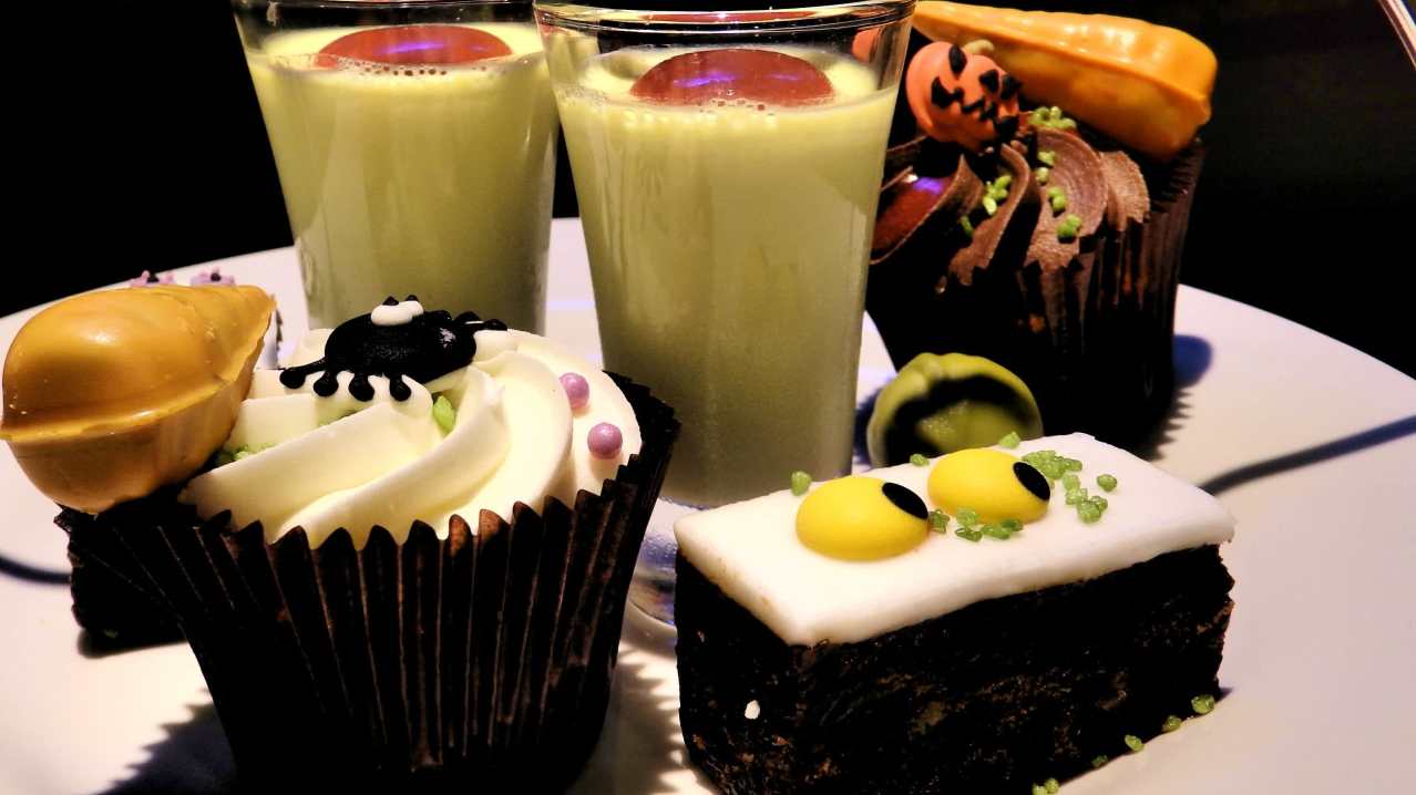 Halloween Afternoon Tea at the Holiday Inn Gatwick Worth - Featured Image - 3