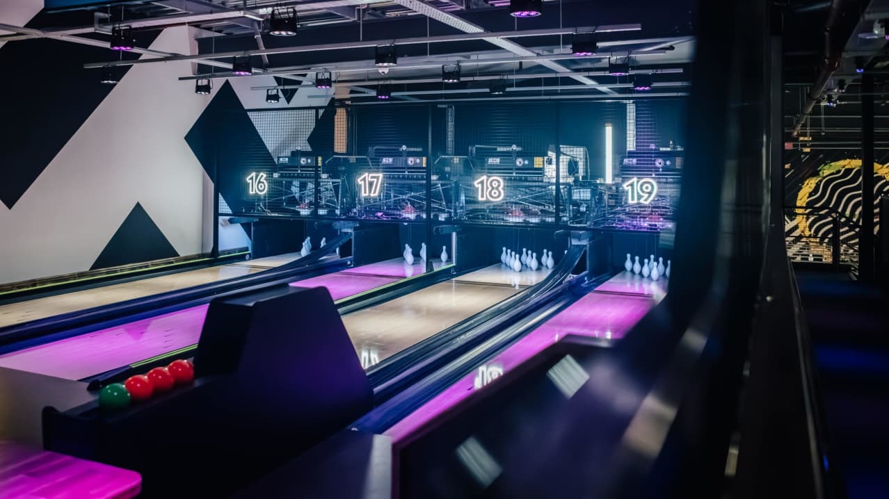 King Pins Bowling - Featured Image - 4 King Pins Bowling - Featured Image - 4