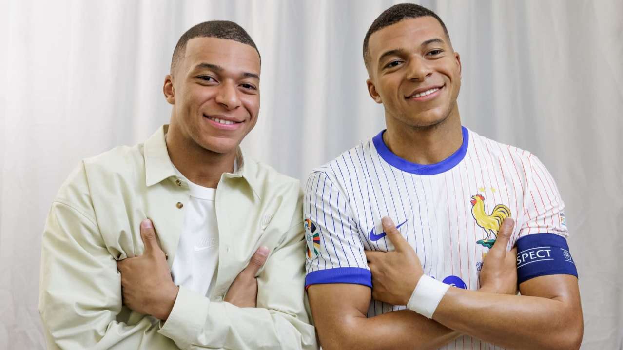 Madame Tussauds - Featured Image - 11