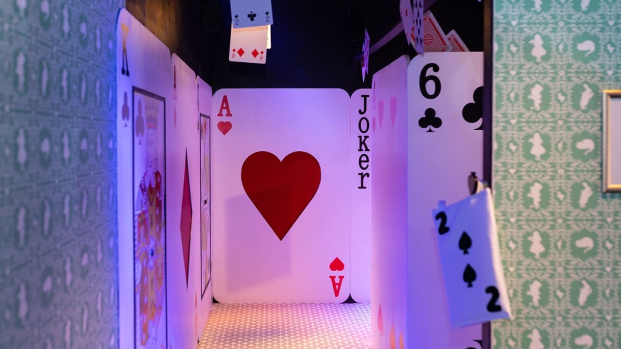 Adventures in Wonderland - Featured Image - 7