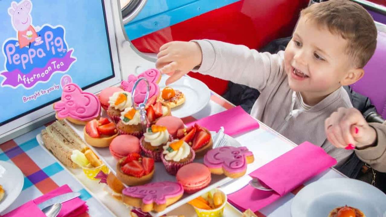 B-Bakery Peppa Pig Afternoon Tea Bus Tour - Featured Image - 5 B-Bakery Peppa Pig Afternoon Tea Bus Tour - Featured Image - 5