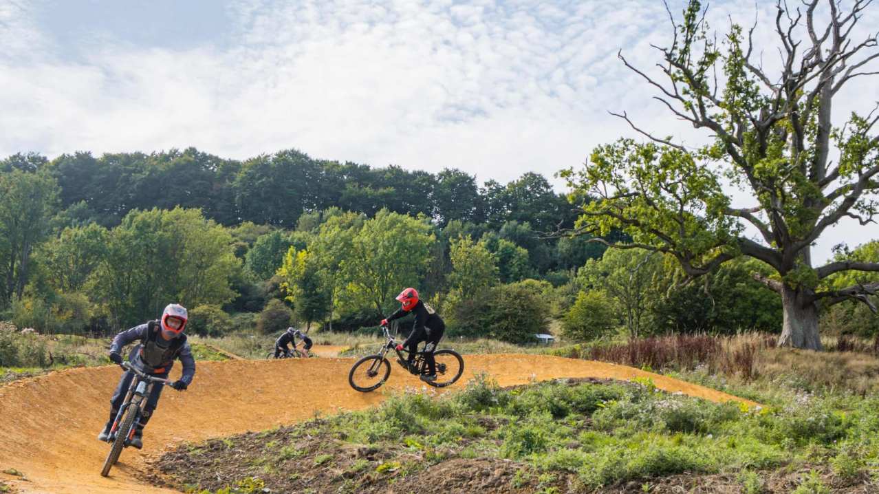 Flyup 417 Bike Park - Featured Image - 1