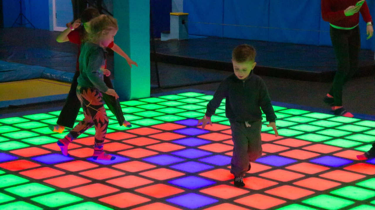 AirHop Guildford - Featured Image - 3 AirHop Guildford - Featured Image - 3