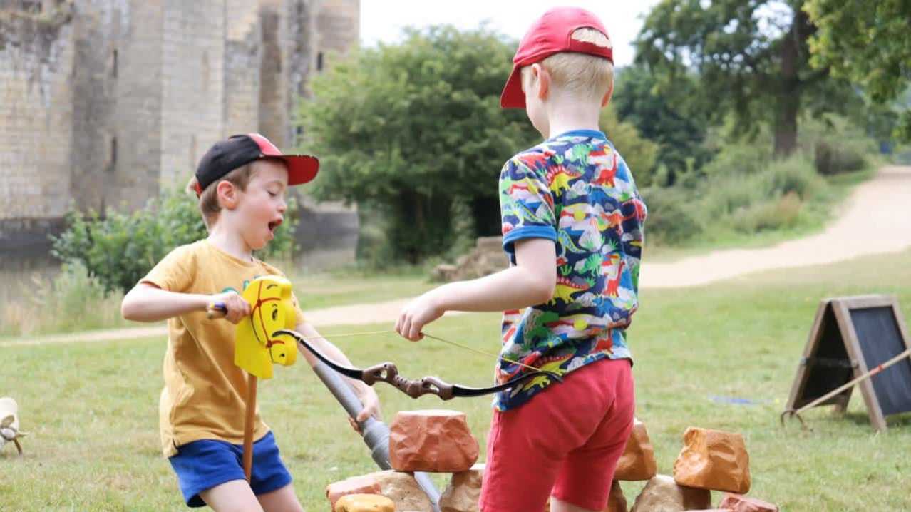 Bodiam Castle - National Trust - Featured Image - 1 Bodiam Castle - National Trust - Featured Image - 1