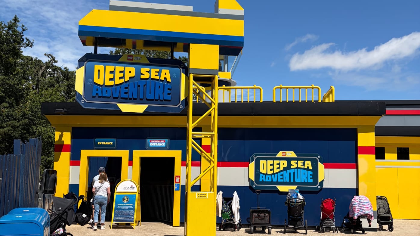 Deep sea adventure ride Deep sea adventure ride
