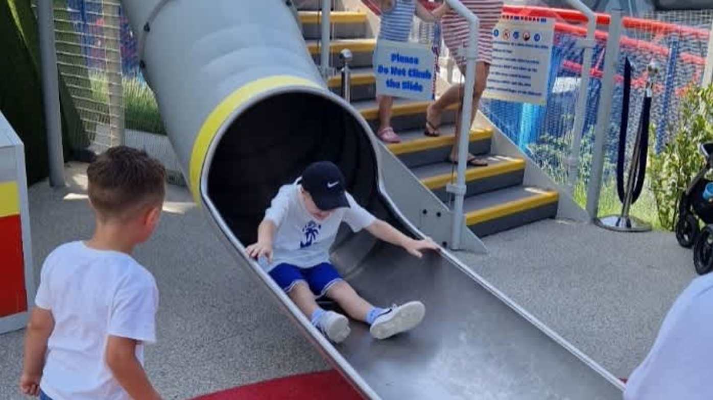 Paw patrol land pup tower slide Paw patrol land pup tower slide