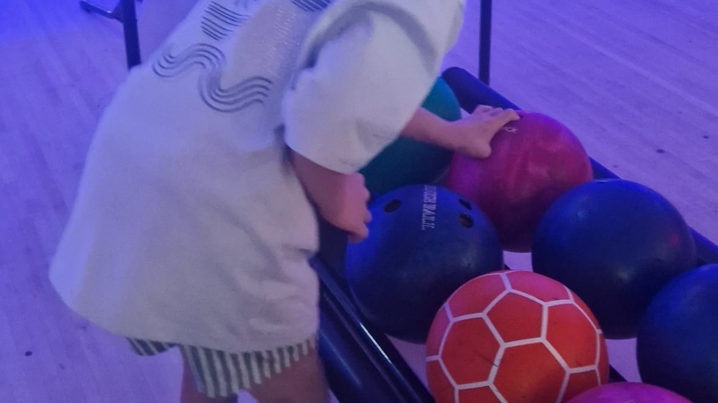 Choosing a ball Choosing a ball