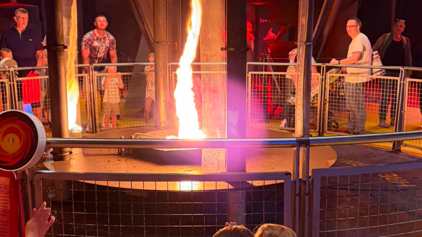 Magna has four areas, FIRE, AIR, EARTH and WATER. My eldest particularly liked the fire display and so did I. It was incredibly fascinating. Magna has four areas, FIRE, AIR, EARTH and WATER. My eldest particularly liked the fire display and so did I. It was incredibly fascinating.