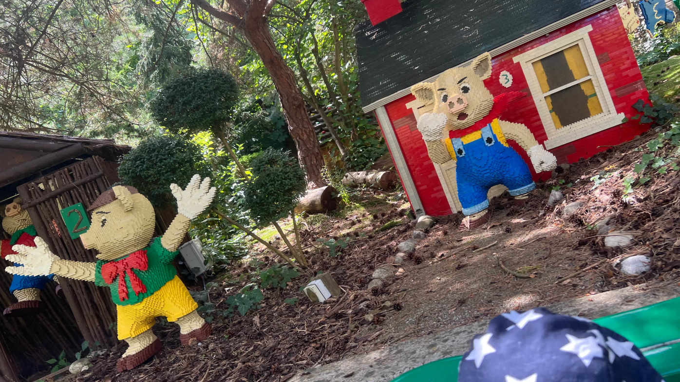 Fairytale themed Lego ride Fairytale themed Lego ride