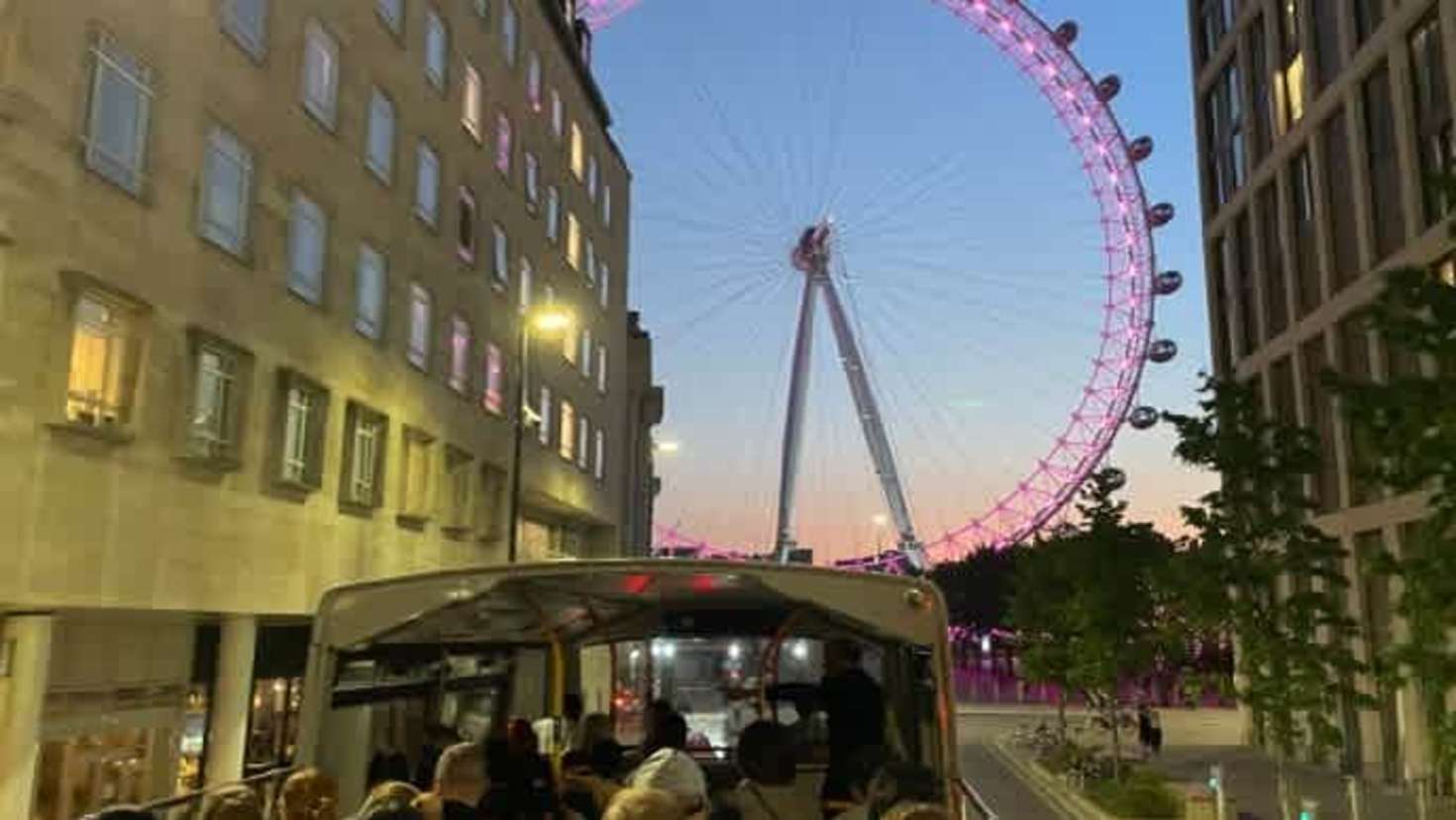 Taylor Swift Singalong Open Top London By Night Bus Tour - Featured Image - 1