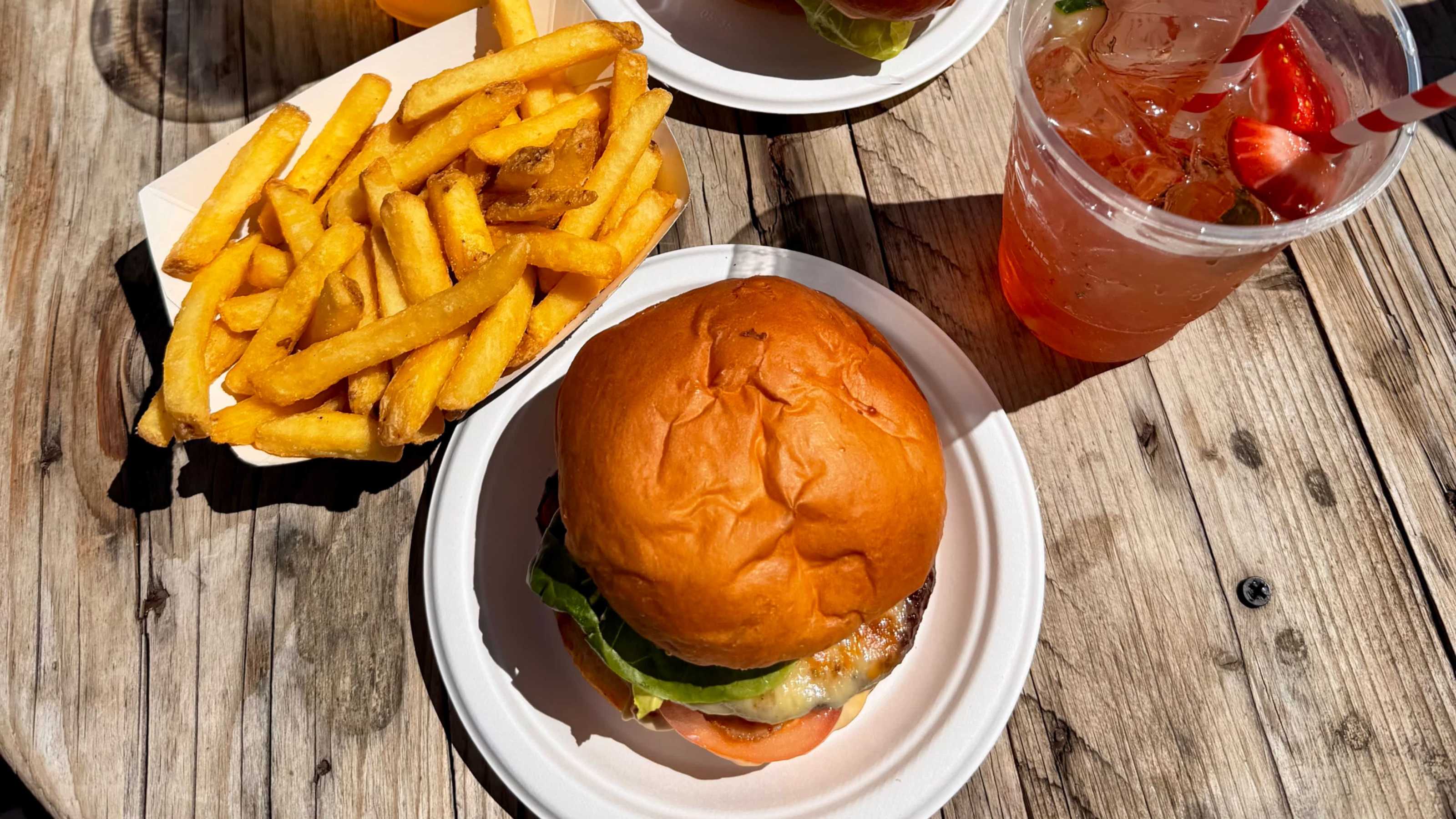 Worth the wait? Absolutely. Worth the price? We’re still debating that one! Either way, the famous Diddly Squat burger was delicious.