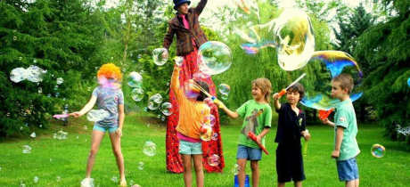 Kids playing with bubbles at Howard Park and Gardens in Letchworth