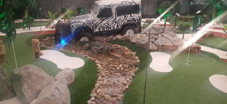 Mini golf course at Jungle Creek in Glasgow