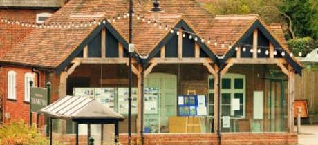 Outside view of Tring Local History Museum