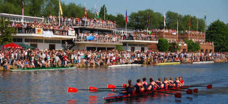 Rowing Team at Oxford River Cruises