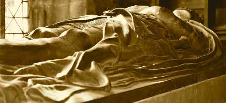 Robert the Bruce effigy at St Conan's Kirk