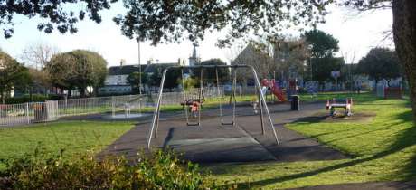 Easton Gardens Play Area by Chris Downer