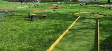 Tredegar Park Mini Golf - Featured Image - 3