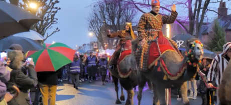 Camels and Christmas Carols - Featured Image - 3