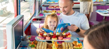 B-Bakery Peppa Pig Afternoon Tea Bus Tour - Featured Image - 3