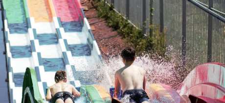 Splashdown Quaywest Waterpark - Featured Image - 2