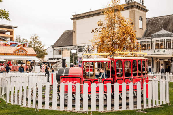 Enjoy complimentary kids activities including fairground rides Enjoy complimentary kids activities including fairground rides