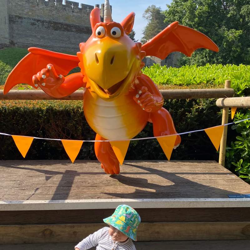 Quick photo with Zog on arrival