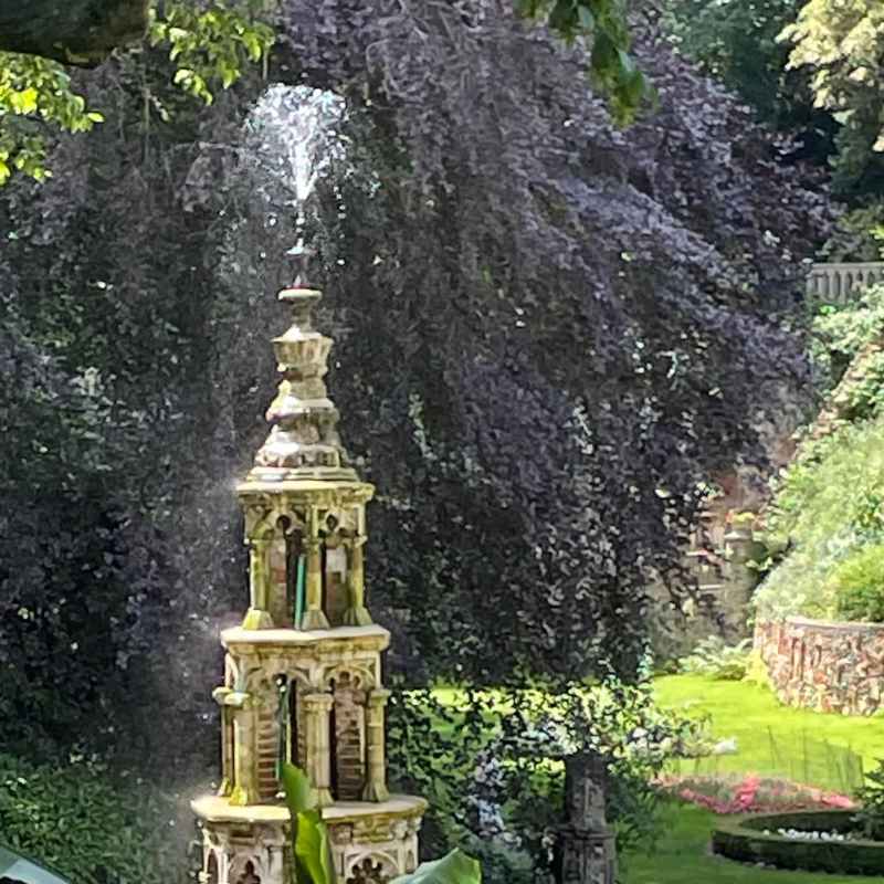 Beautiful Fountain Top