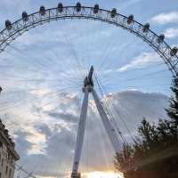 London Eye.