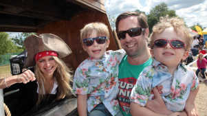 Family enjoys Foodies Festival