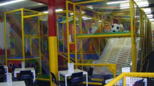 Indoor soft play frame at Jigsaw Gyms in Leeds