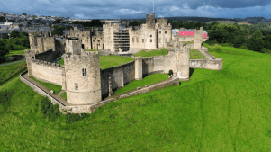 Alnwick Castle - Featured Image - 2