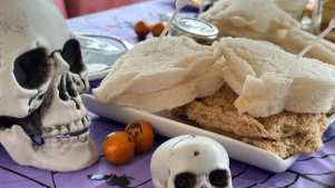London Halloween Afternoon Tea Bus - Featured Image - 2