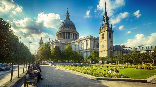 Garden next to St Paul's Cathedral in London