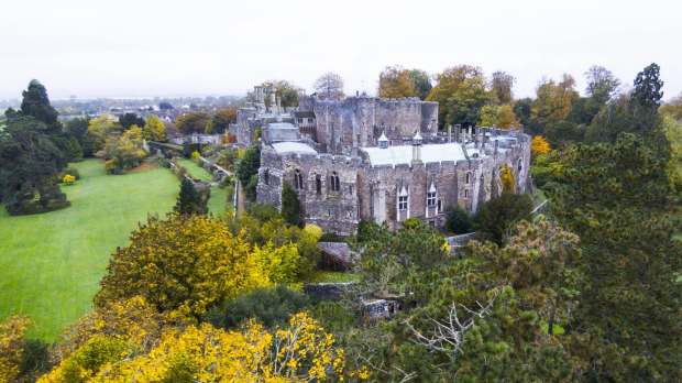 Outside view of Berkeley Castle