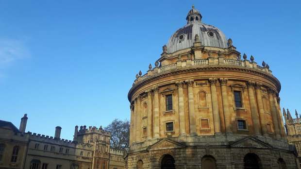 Outside view of The Bodleian Library in Oxford