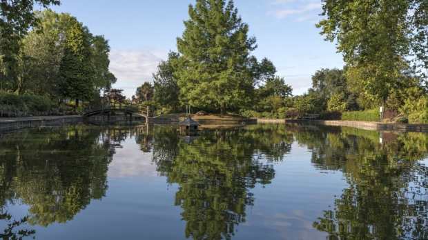 Lake at Stoke Park in Guildford