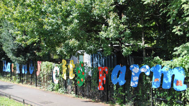 Sign for Hackney City Farm in Bethnal Green