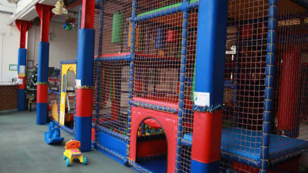 Indoor soft play frame at Jackaboos in Leeds